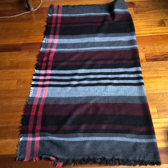 Acrylic Blanket Wrap Shawl Light Throw 51” Square - Picture 10 of 10